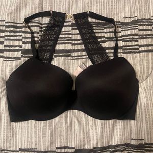 Victoria’s Secret Black Bra